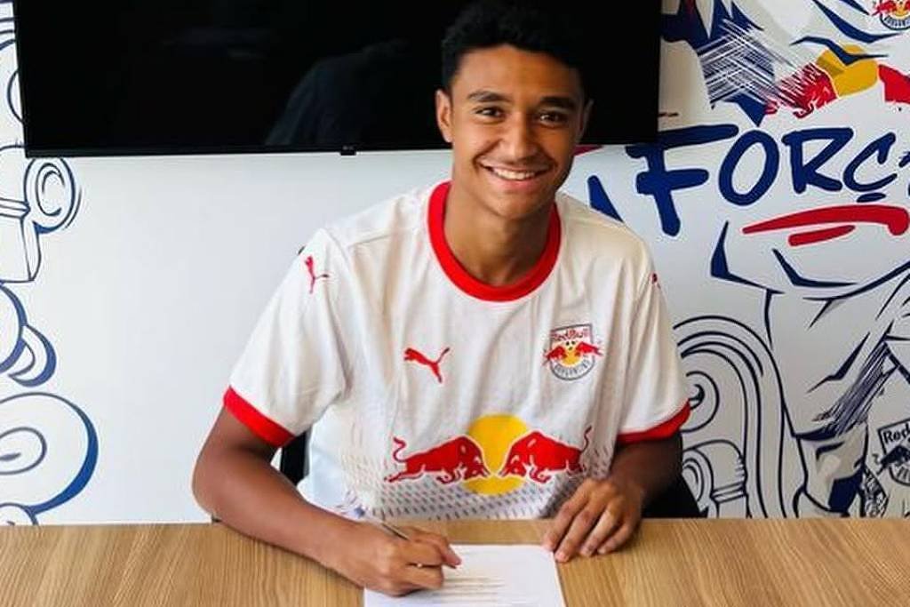 Pedro Severino, do Bragantino, apresenta reflexos - 07/03/2025 - Esporte