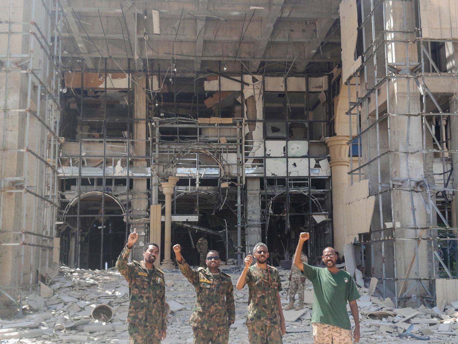 Pelo menos cinco mortos no bombardeio de RSF no Cartum do Sudão: Grupo de Advogados | Notícias de guerra do Sudão