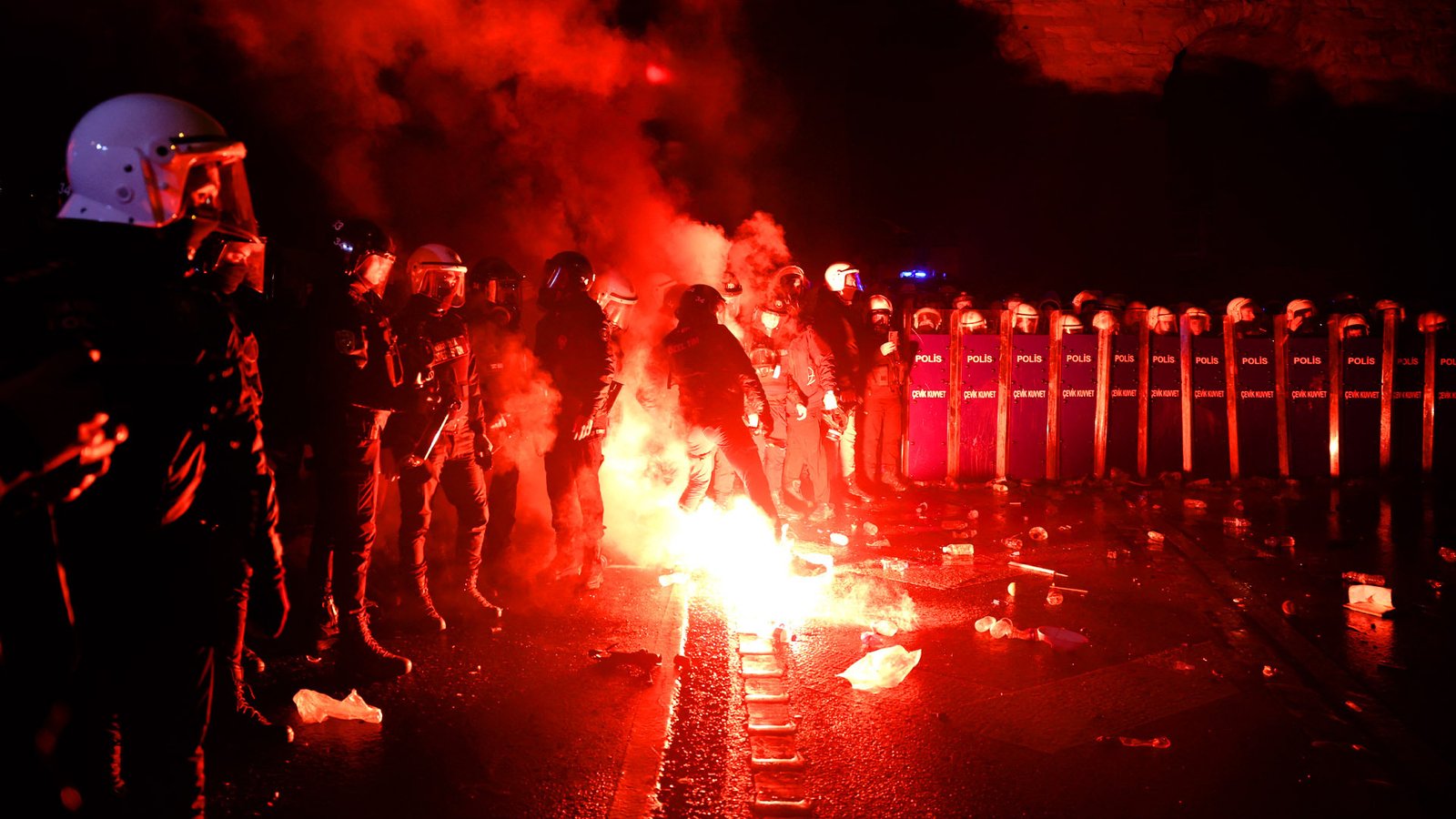 Protestos de Turkiye: cenas icônicas e cobertura dividida | Programas de TV