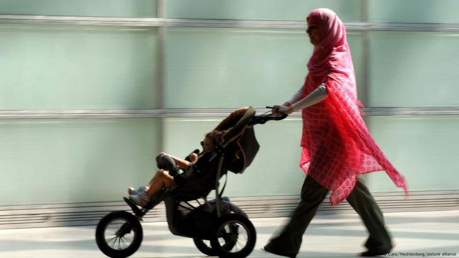 Racismo na Alemanha - a norma, não a exceção - DW - 20/03/2025