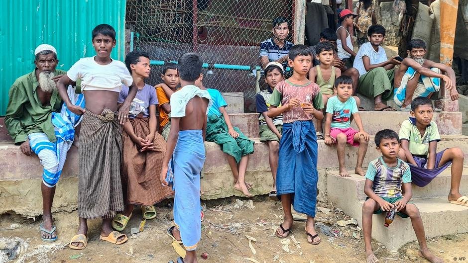 Rações alimentares para que os refugiados rohingya sejam cortados pela metade: ONU