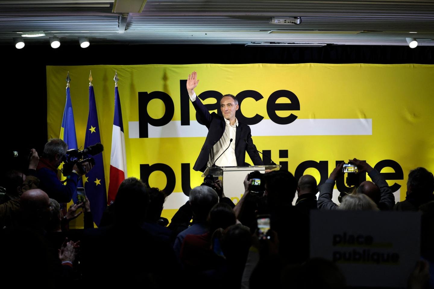 Raphaël Glucksmann deseja trabalhar com o PS para a eleição presidencial de 2027