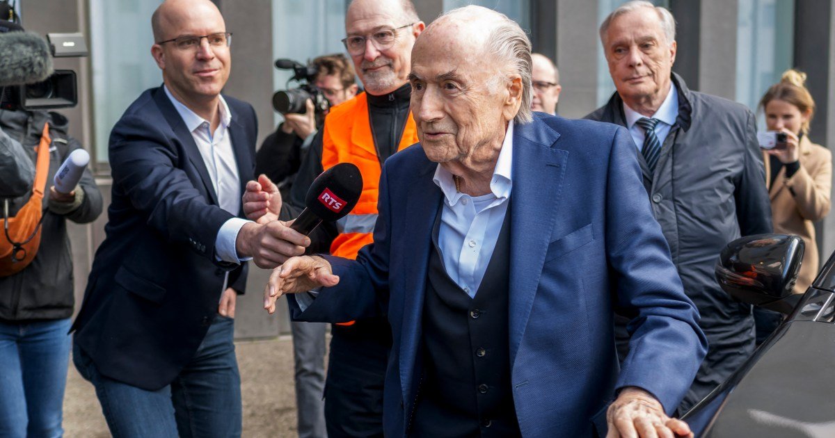 Sepp Blatter, Michele Platini limpo pelo Tribunal Suíço no caso de corrupção | Notícias de futebol