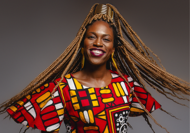 A cena de Fernanda Montenegro e Milton Nascimento juntos, um dizendo ser fã do outro, foi na pré-estreia do filme do cantor e compositor, no Rio. - Foto: @miltonnascimento