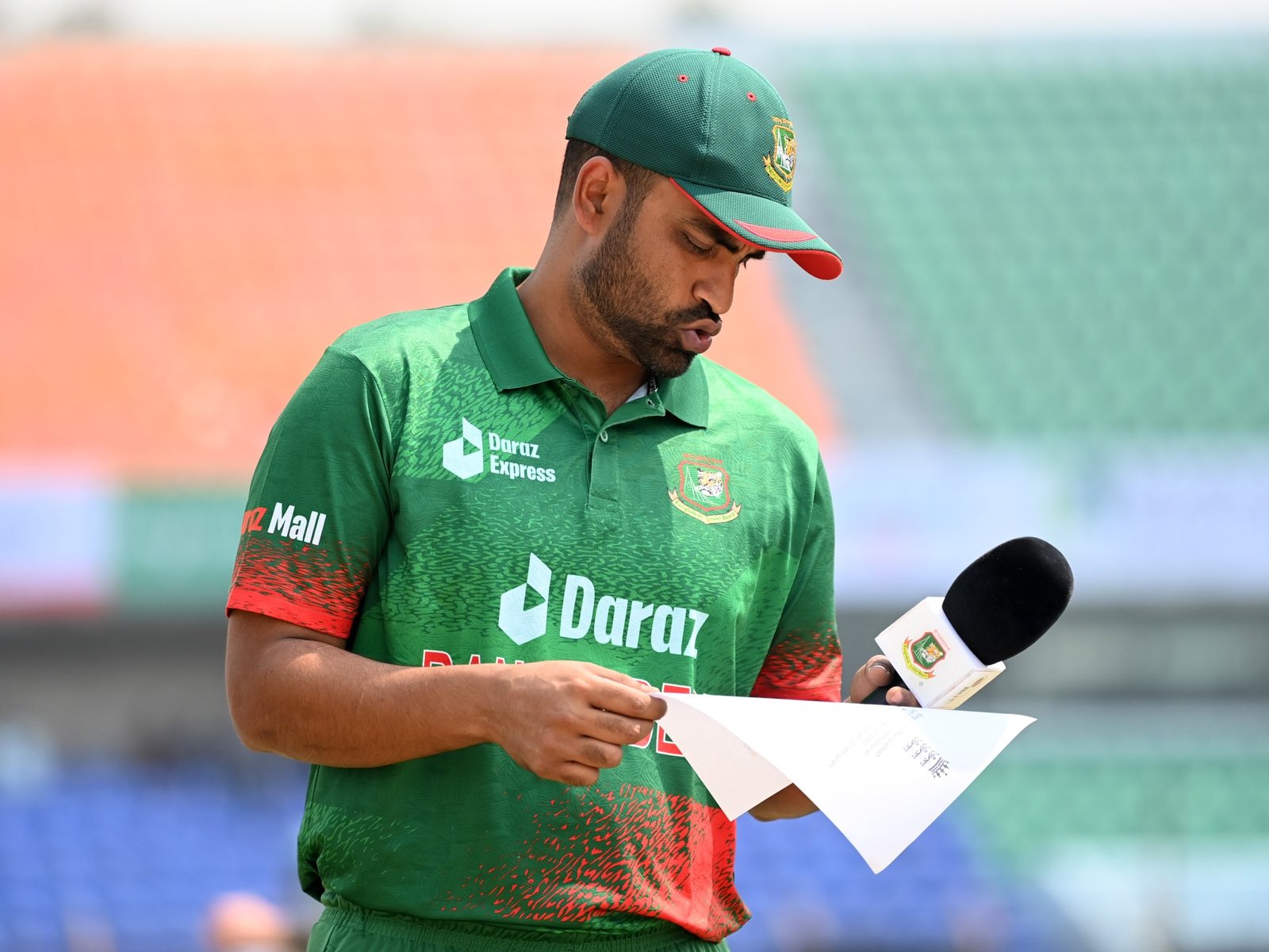 Tamim Iqbal sofre ataque cardíaco durante a partida da DPL | Notícias de críquete