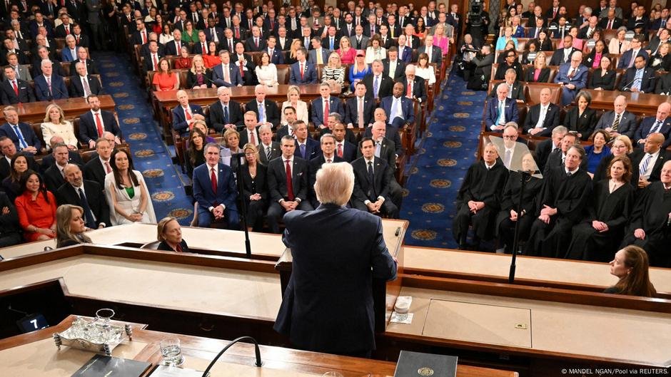 Trump aborda a sessão conjunta do Congresso - DW - 05/03/2025