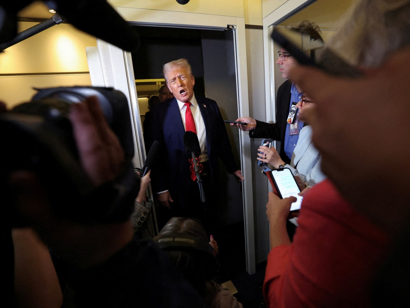 Trump diz que as tarifas recíprocas terão como alvo 'todos os países' | Notícias econômicas