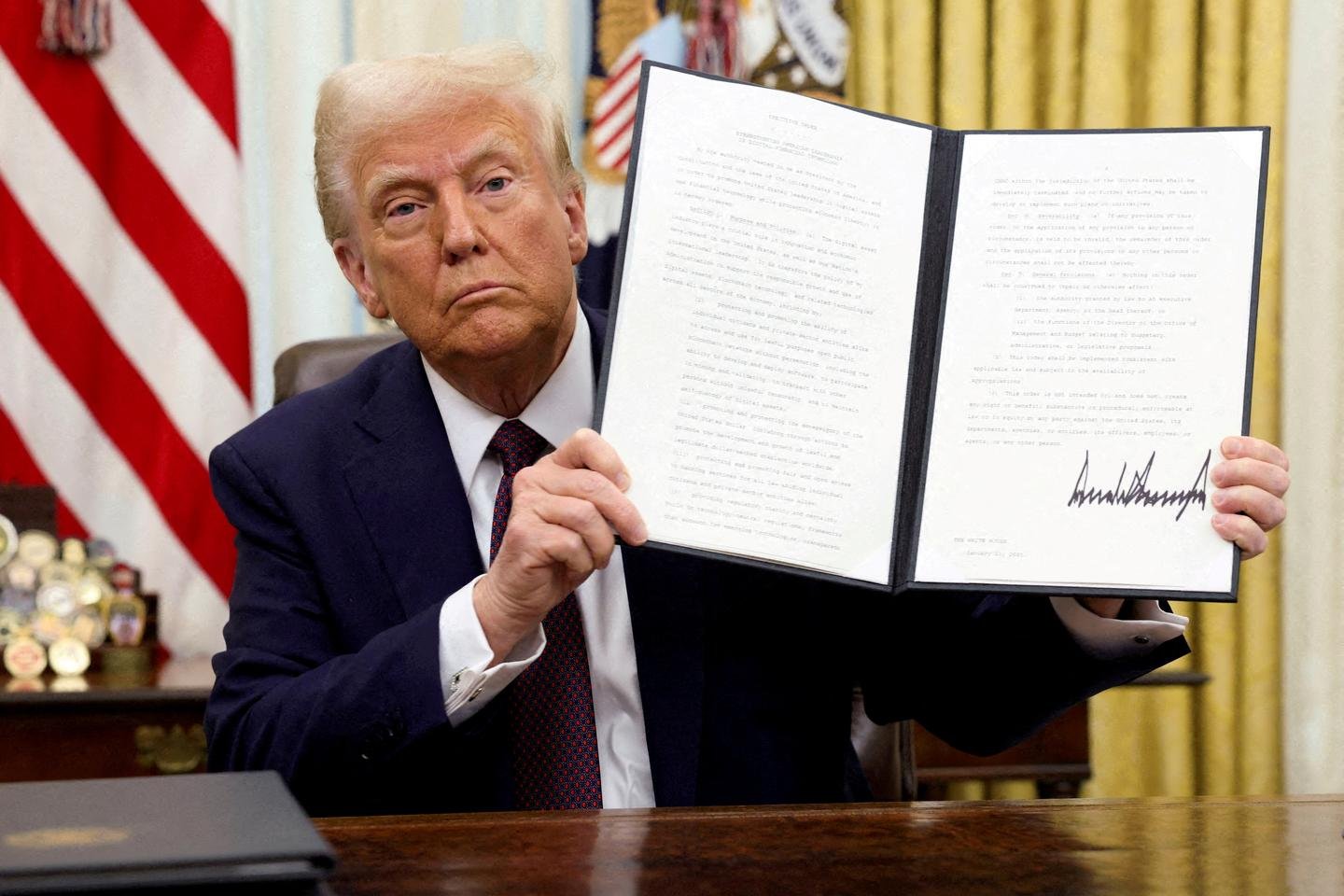 Trump especifica os contornos de uma "reserva estratégica" americana e faz as lições explorar