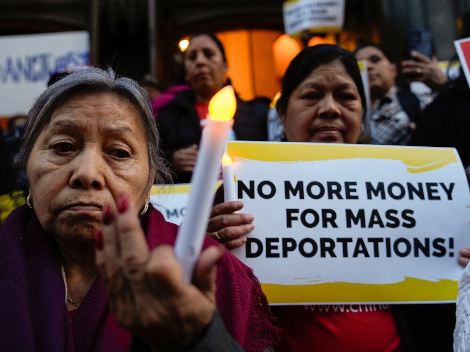 Trump revoga o status legal para 530.000 imigrantes nos EUA | Notícias