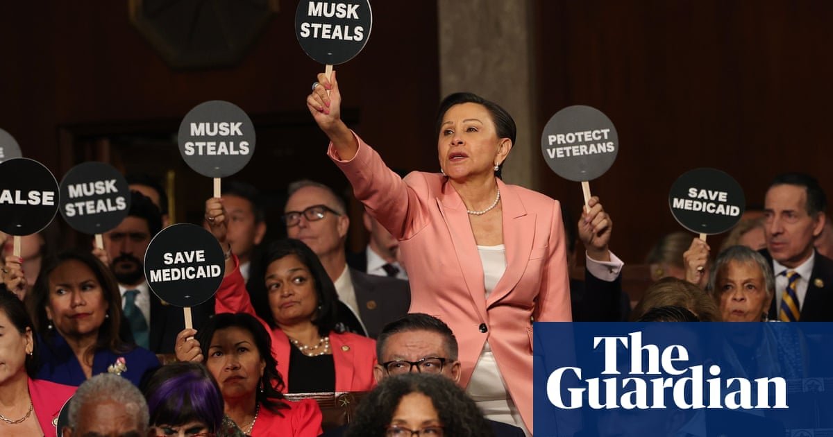 Trump transforma o discurso do Congresso em um comício sórdido de campanha, acendendo uma luta democrata | Donald Trump