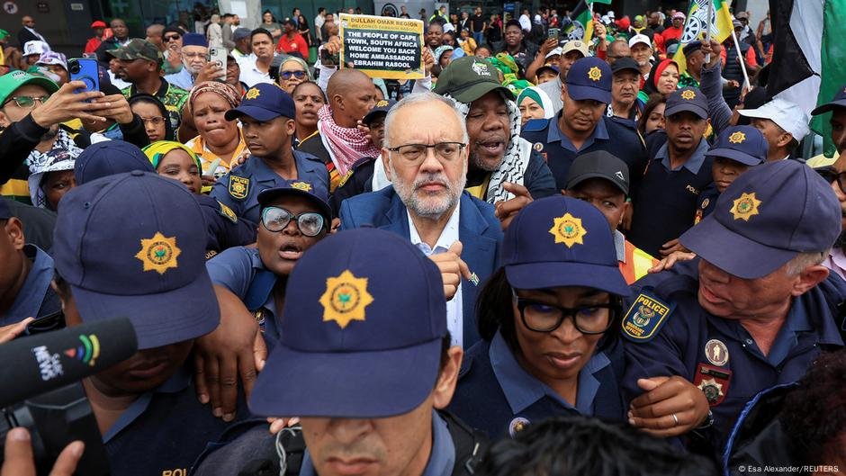 Um novo baixo nas relações US-SA-DW-25/03/2025