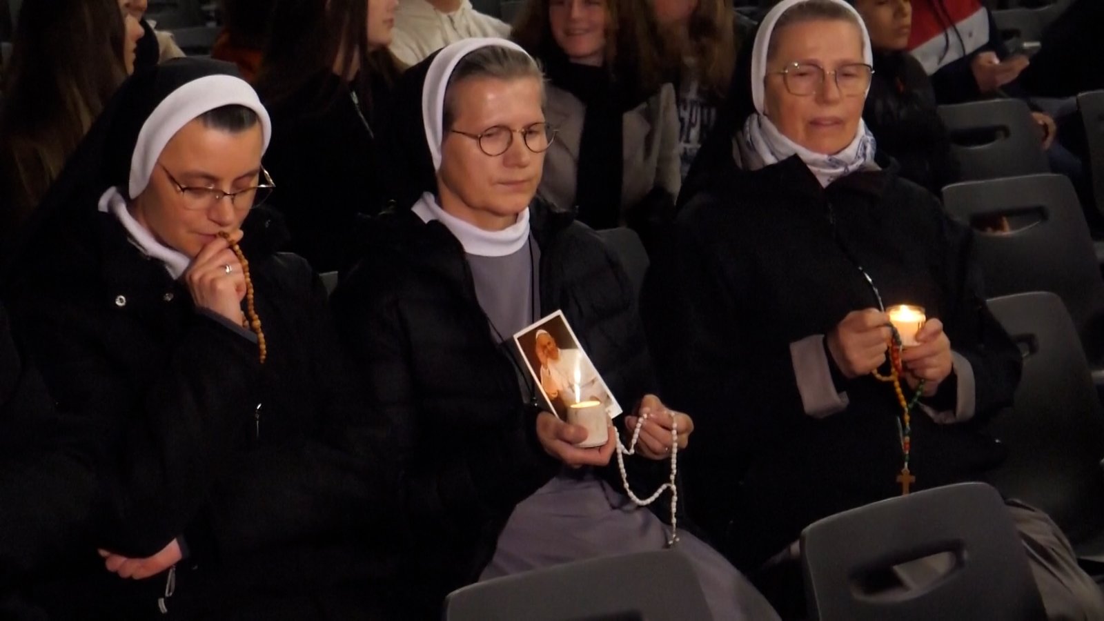 VÍDEO: O Papa Francisco envia uma mensagem aos fiéis do hospital | Religião