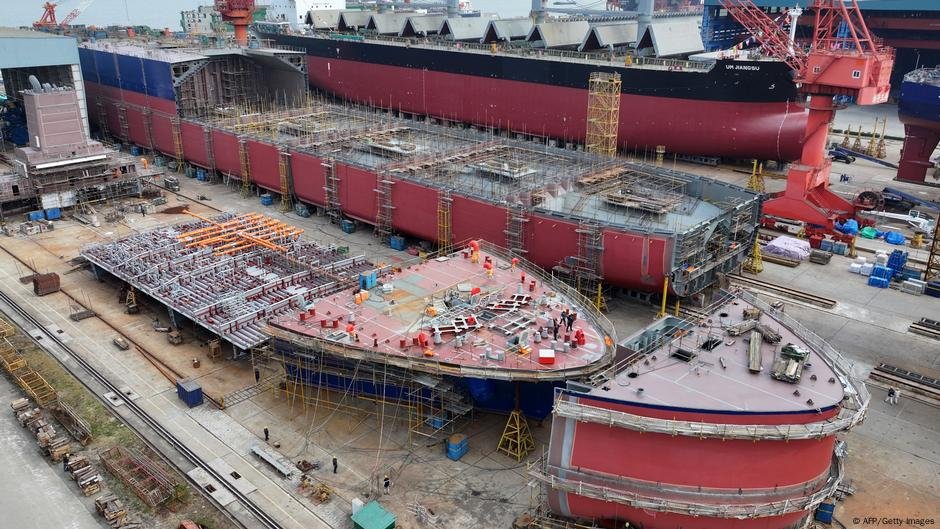 A China anuncia 34% das taxas retaliatórias - DW - 04/04/2025