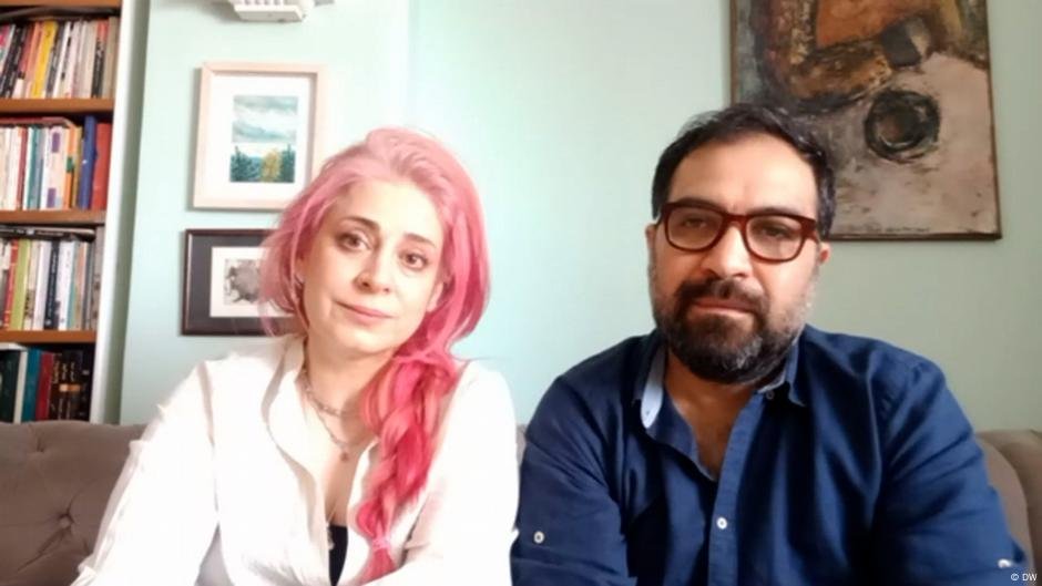 Após o sucesso de Berlim, os diretores iranianos condenados à prisão - DW - 04/04/2025