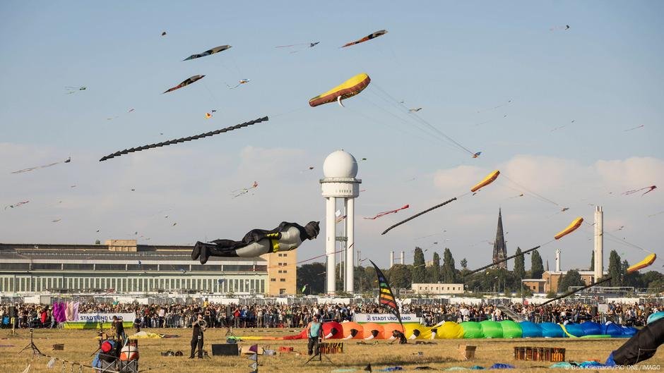 Berlin Building Boom no horizonte? - DW - 13/04/2025