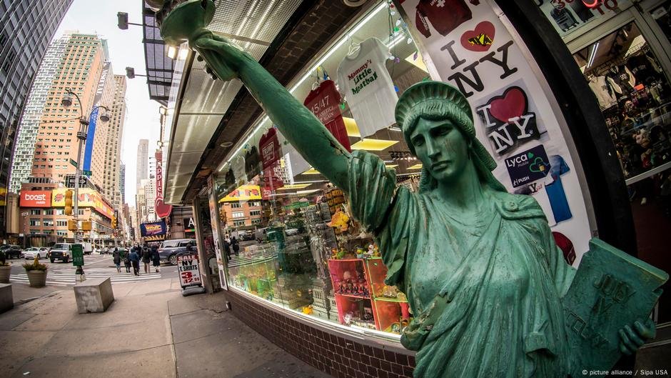 Como o turismo dos EUA é afetado pelas políticas de Trump - DW - 04/04/2025