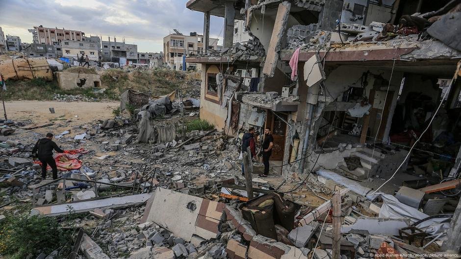 Israel diz que assumiu a chave do corredor do sul de Gaza - DW - 12/04/2025