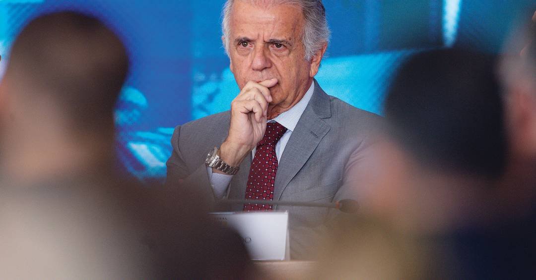 Múcio deve escapar de depor no STF em favor de min...
