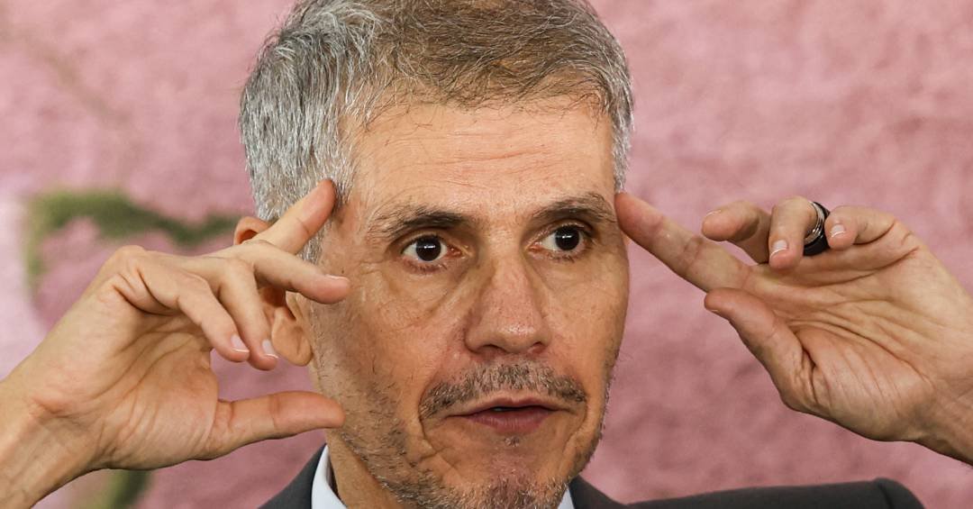 O que diz o chefe da Secom sobre a nova licitação...