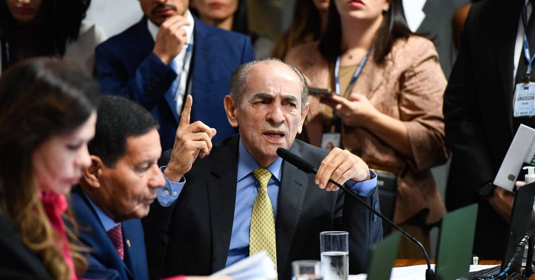 PEC do fim da reeleição sai da pauta da CCJ do Sen...