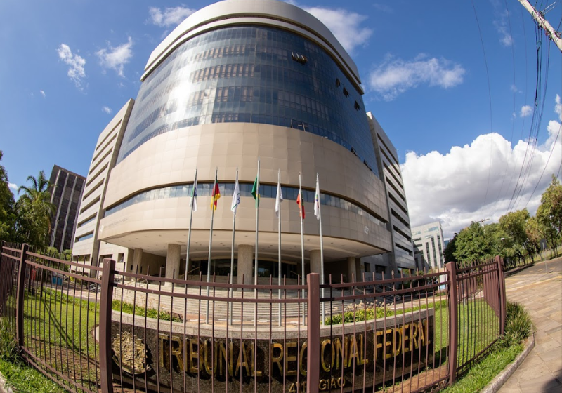 Lei que entrou em vigor no Recife que pune com multa de até R$ 1 milhão os agressores de mulheres. - Foto: Joédson Alves/Agência Brasil