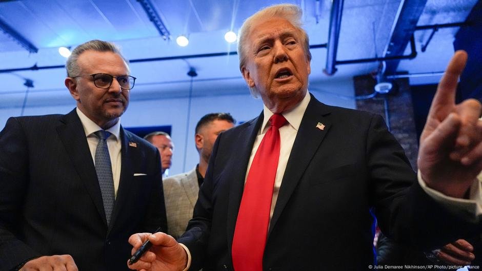 Trump expurga vários consultores de segurança nacional - Relatórios - DW - 04/04/2025