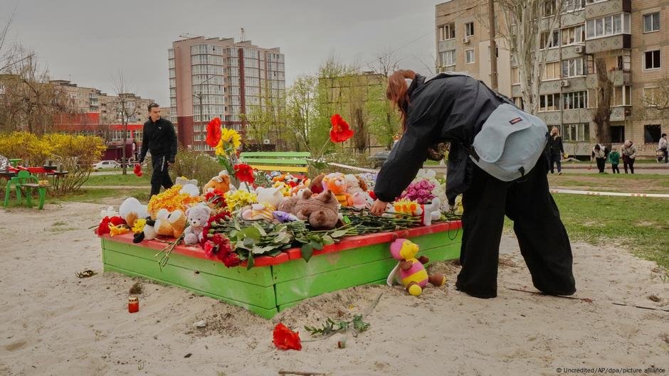 Zelenskyy da Ucrânia bate a reação dos EUA à greve russa - DW - 04/05/2025