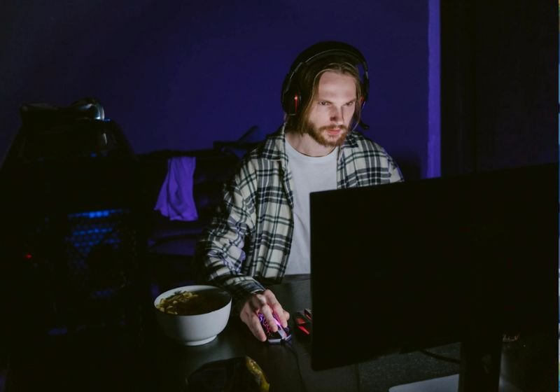 A idosa de 89 anos, do Rio de Janeiro, arrasou na dança de salão com um novinho. - Foto: @60mais_online/Instagram