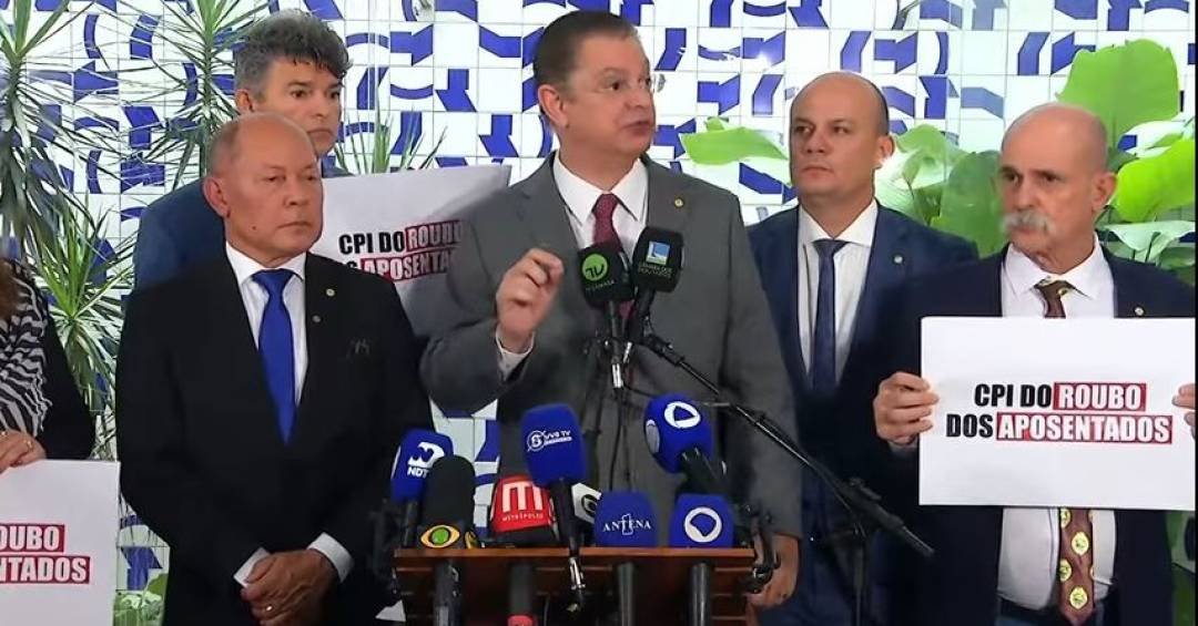 Aliados de Lula deram quase metade das assinaturas...