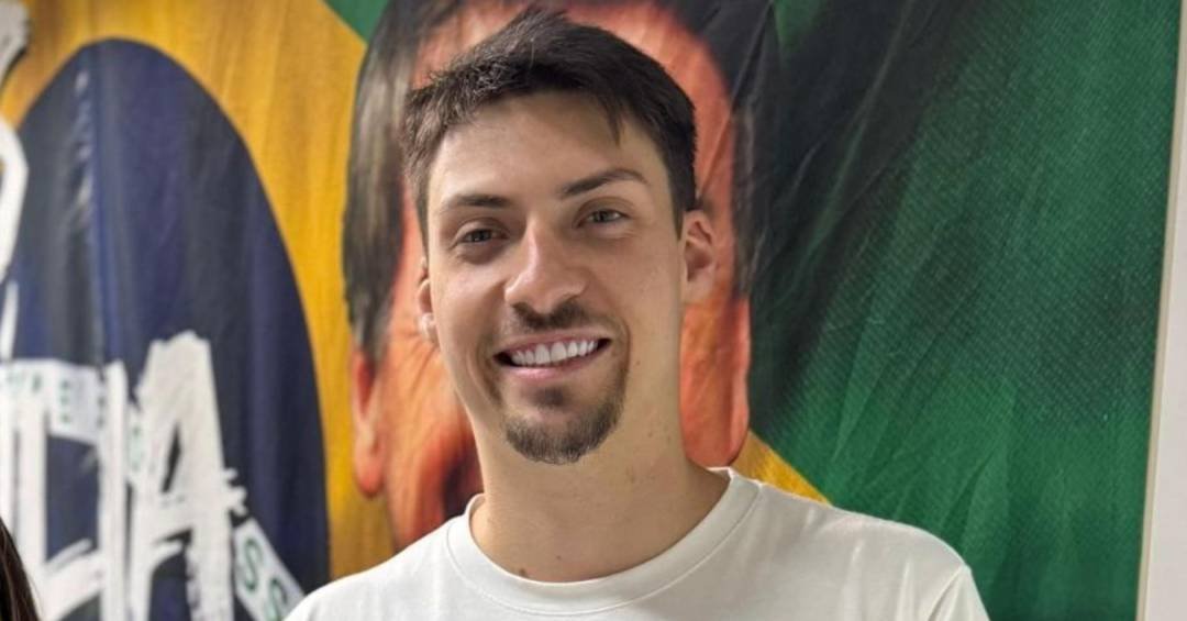 Debutando como político, Jair Renan repete o discu...