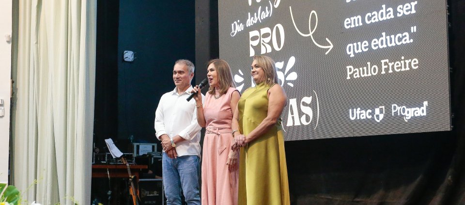 Ufac homenageia professores com confraternização e show de talentos — Universidade Federal do Acre